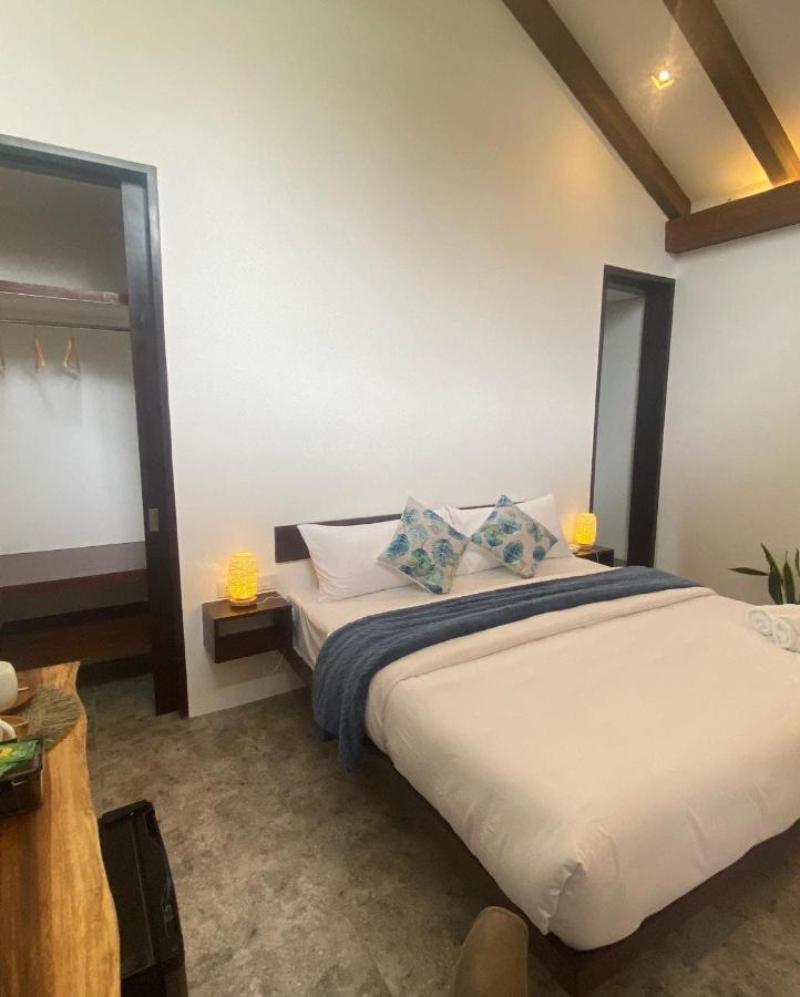 Amila Dive Beach Resort Sipalay Εξωτερικό φωτογραφία