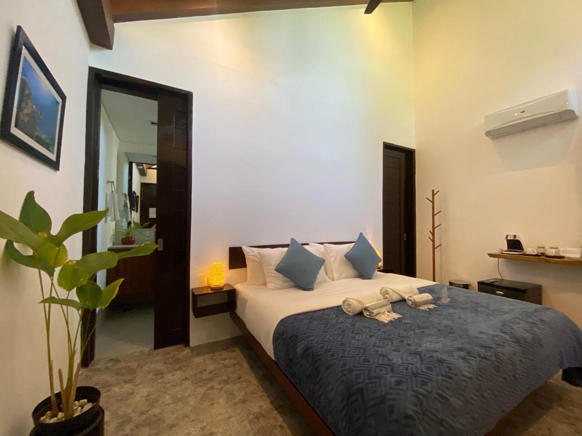 Amila Dive Beach Resort Sipalay Εξωτερικό φωτογραφία
